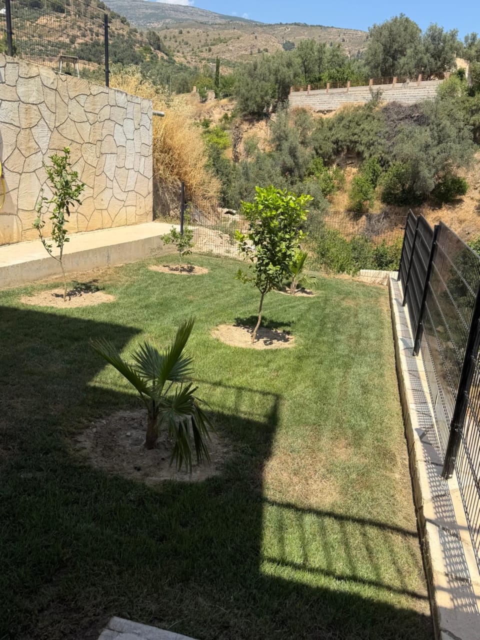 Day, Natural landscape, Garden, Garden view, Mountain view
