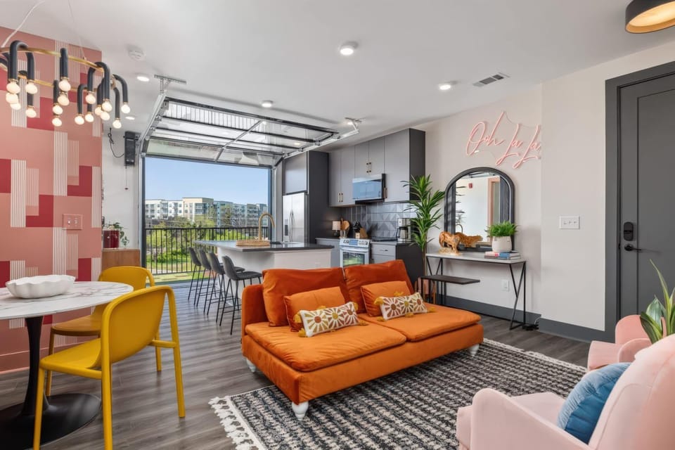 The Penthouse - 3BR Rooftop - Downtown Nashville Apartment in Nashville
