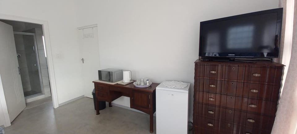 TV and multimedia, Kitchen or kitchenette