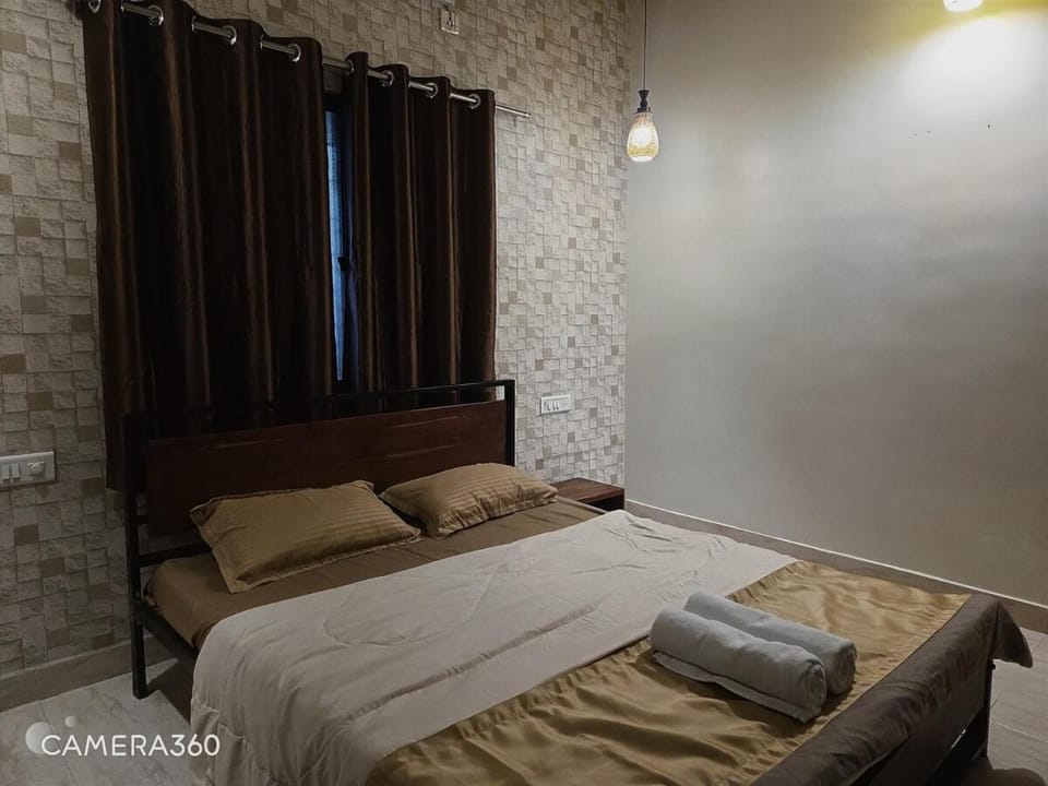Ekaant Stays Apartment in Pune