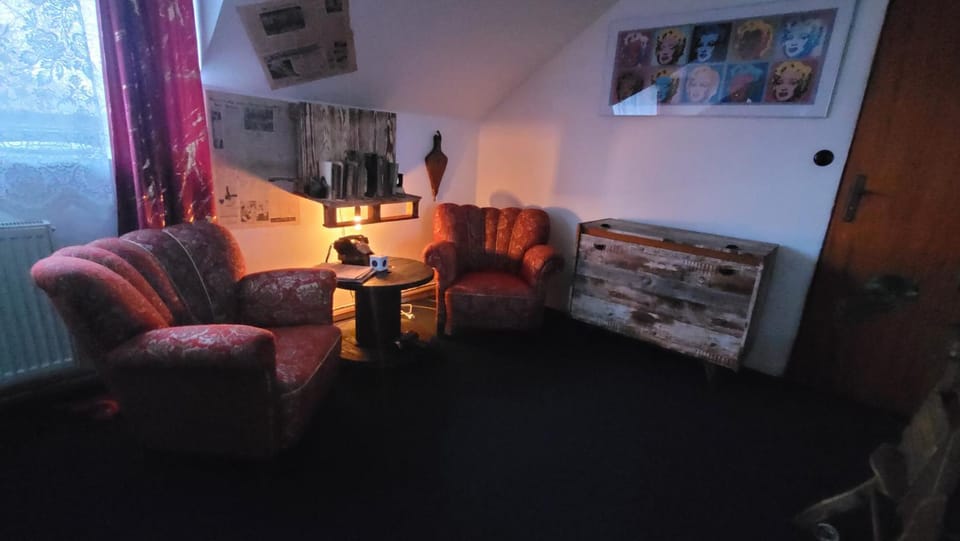 Southfork Farma Všetice Farm Stay in Czechia