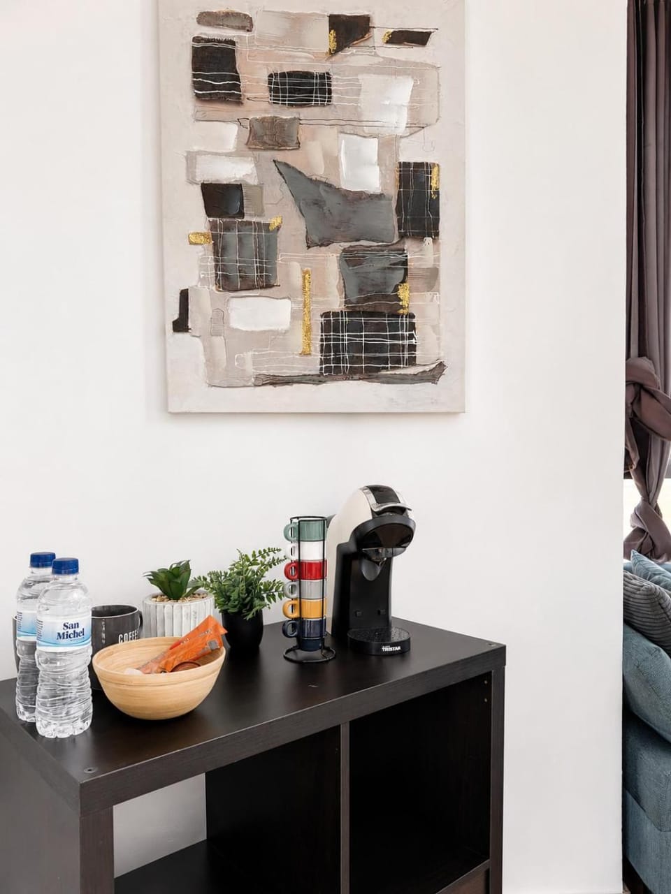 Coffee/tea facilities, Living room