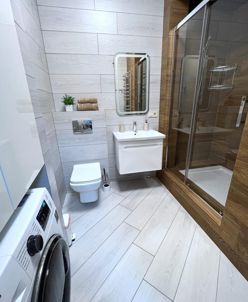 Стильні апартаменти з 2 спальнями біля моря, Каманіна Apartment in Odessa