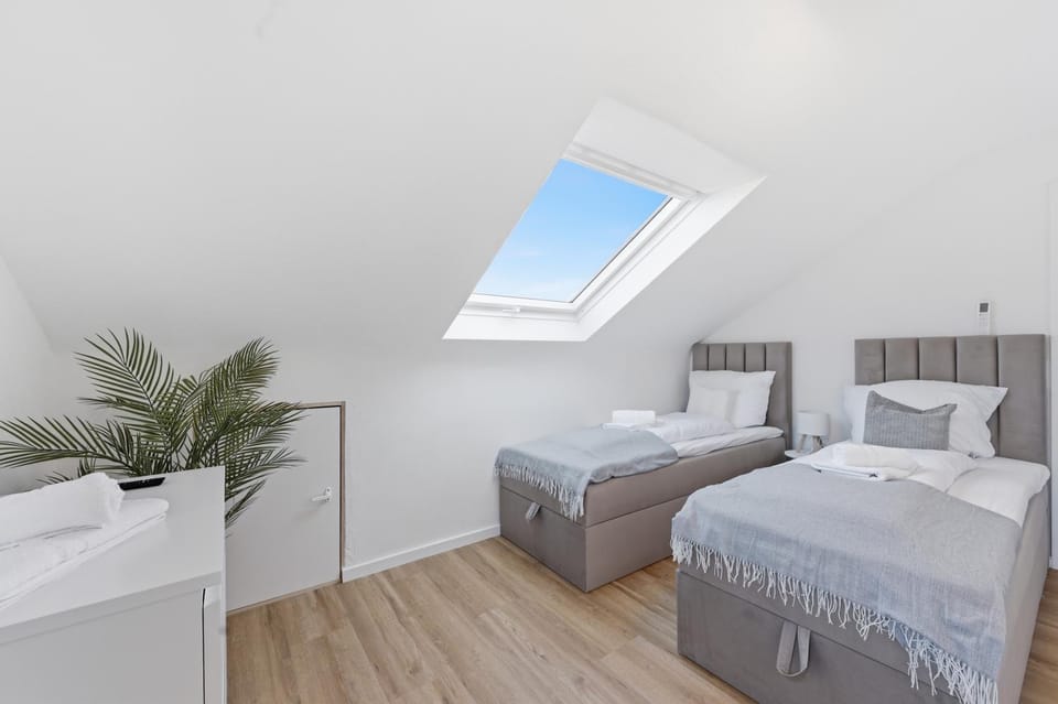 BUSINESS&FAMILY - TOP LAGE, Parkplatz, WASEN, Klima, Netflix, 100qm Apartment in Stuttgart