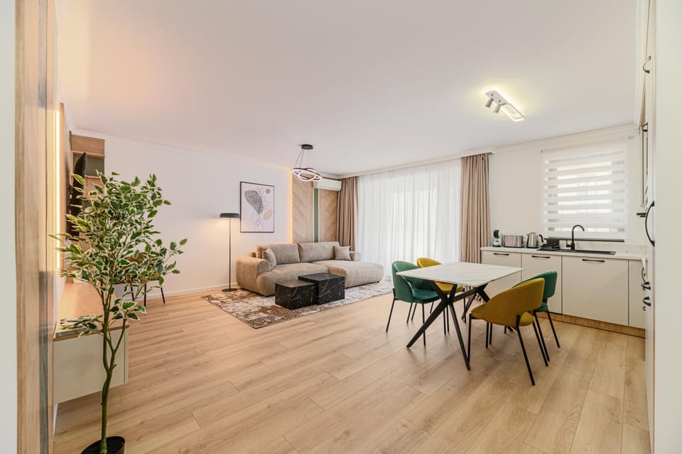 Kitchen or kitchenette, Living room, Dining area