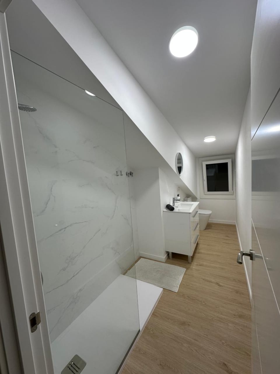 Apartamento con terraza a kilometro y medio de la Playa 11 Apartment in Vigo