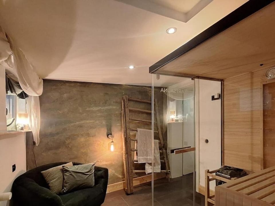Sauna, Other