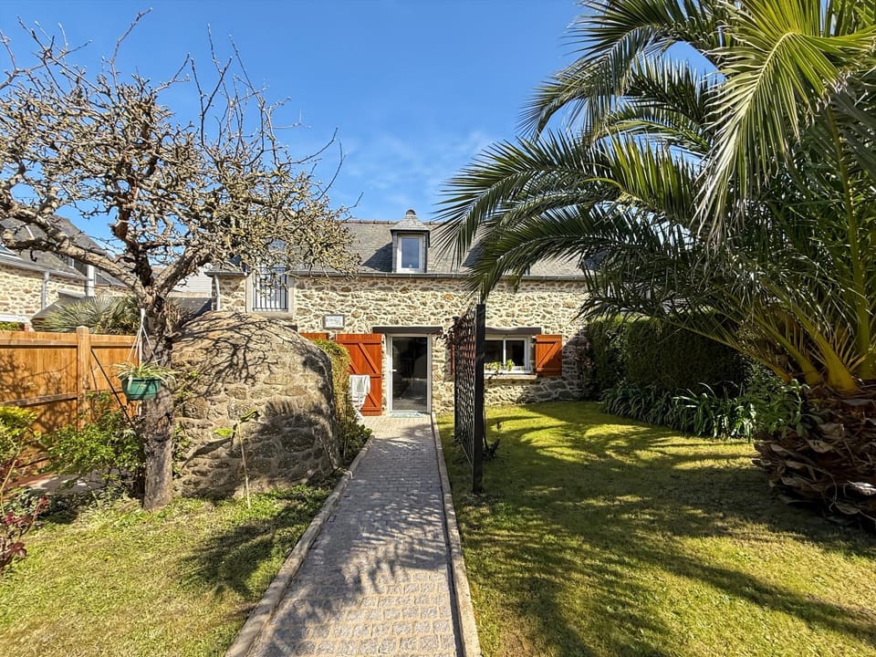 La Casa - Jardin & Parking Privé - Plage à 300m - Saint-Énogat Villa in Dinard