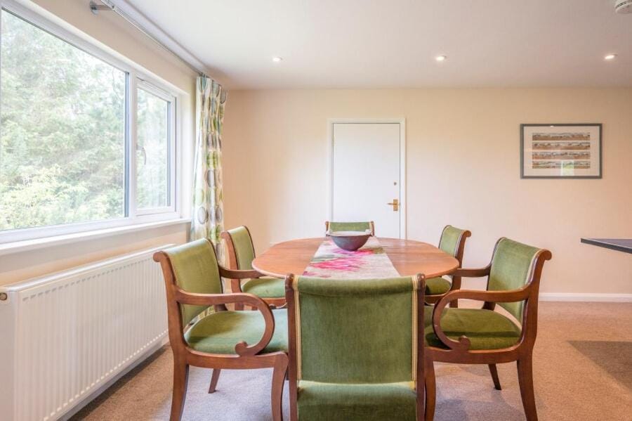 Modern 4BR Retreat Near the Coast House in Leiston