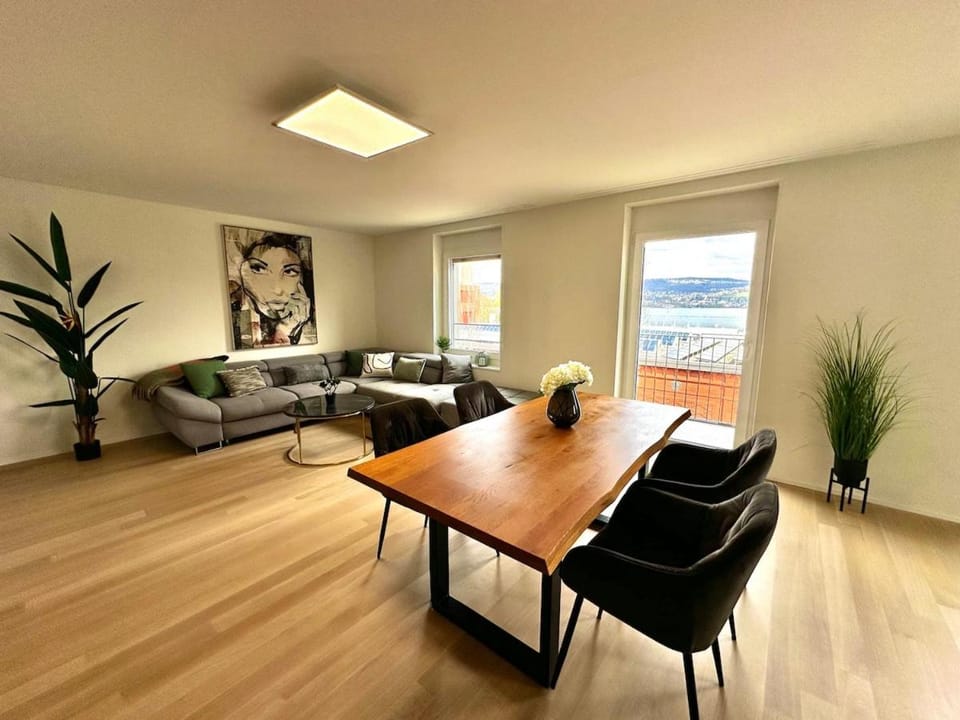 Living room, Seating area, Dining area