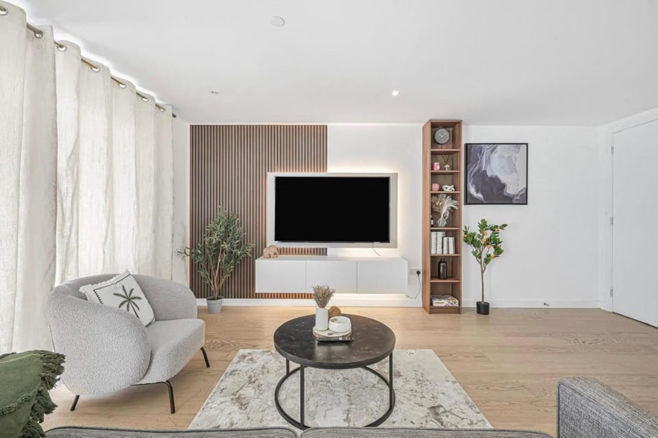 Communal lounge/ TV room, TV and multimedia