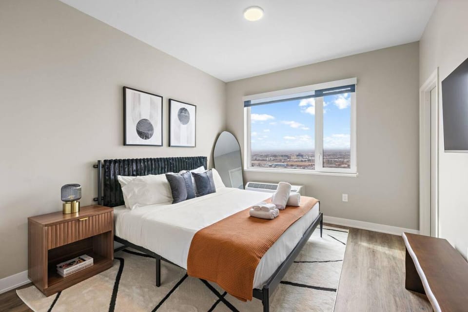 Bed, Bathroom, TV and multimedia, Bedroom