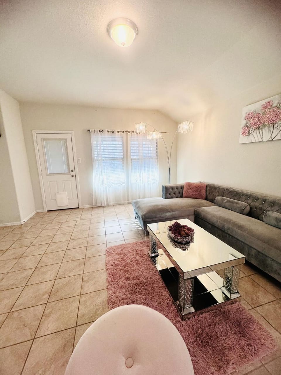 10 Min to World Cup - Modern 4BR Near DFW House in Arlington