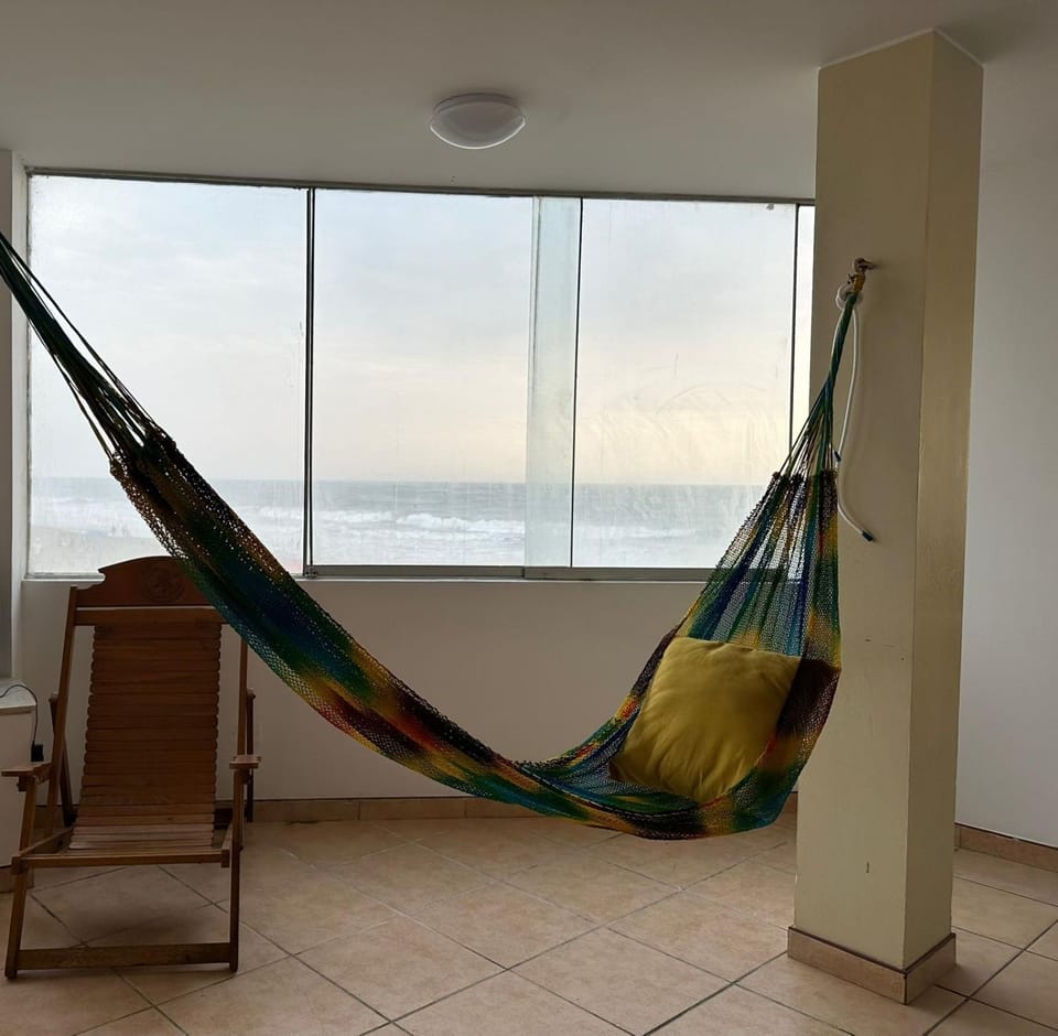 Paraíso Frente al Mar - Depa Piso 2 con Parrilla Apartment in Chorrillos