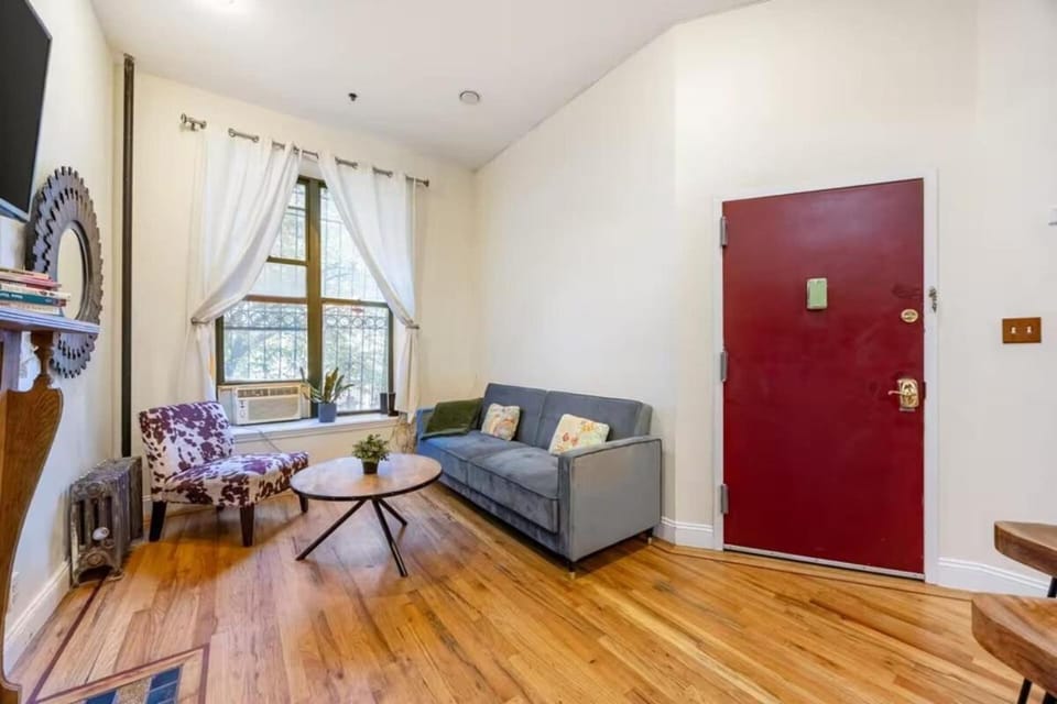 Spacious 1-bedroom retreat in Harlem Apartment in Harlem