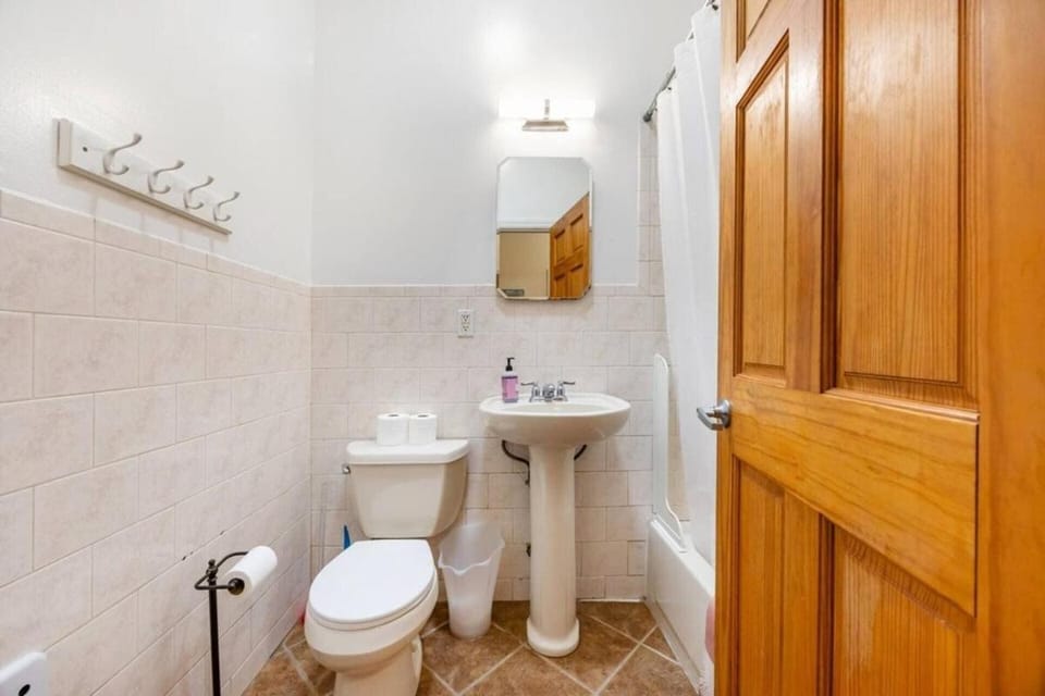 Bathroom, Bath