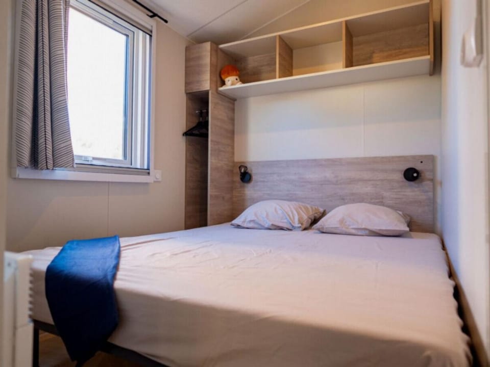 Cottage avec clim - 4 pers. - API-1-52-2191 Campground/ 
RV Resort in Balaruc-les-Bains