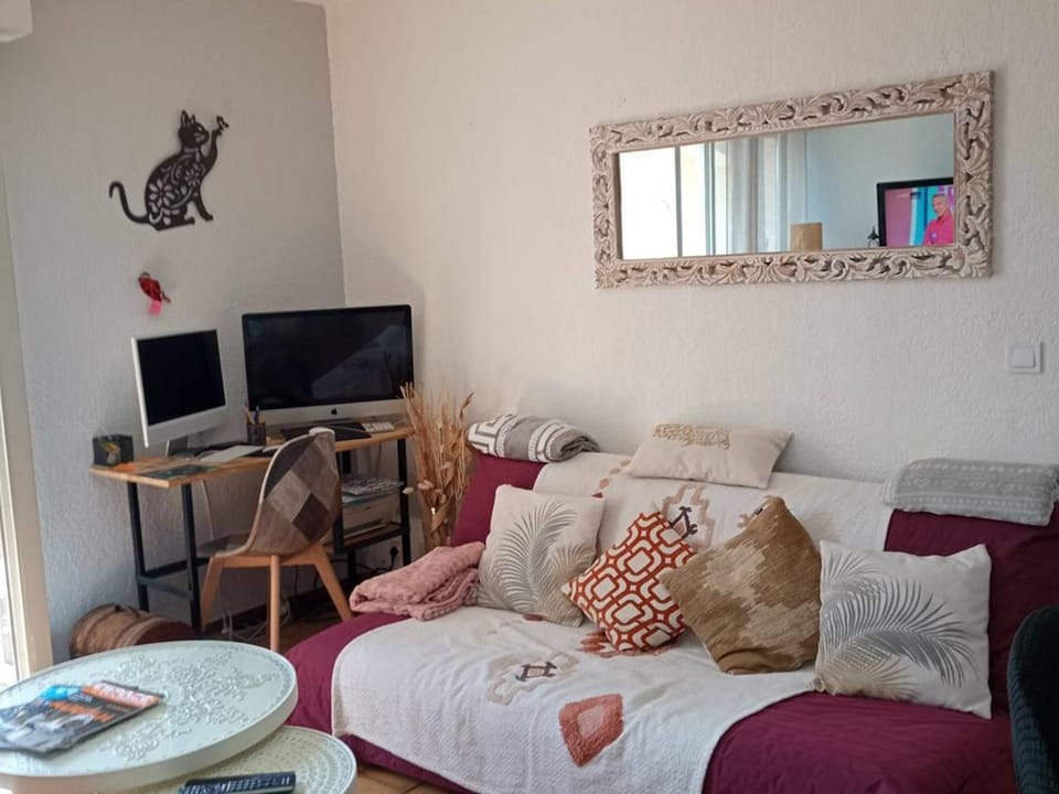 Appartement charmant, vue port - 4 pers. - FR-1-696-143 Apartment in Canet-en-Roussillon