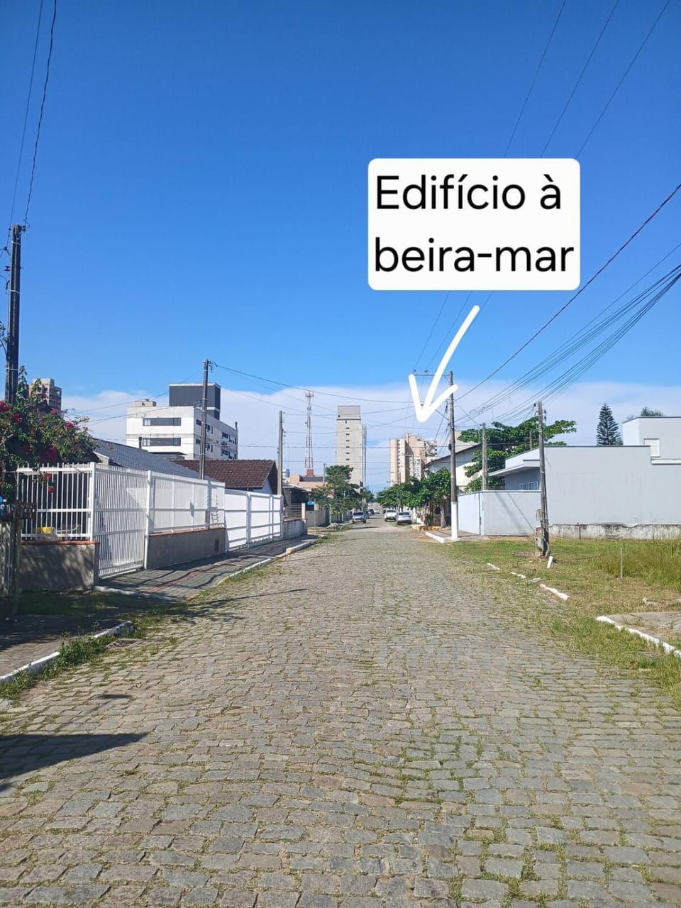 Roots Piçarras Loft 7-minute walk to the Central Beach House in Penha
