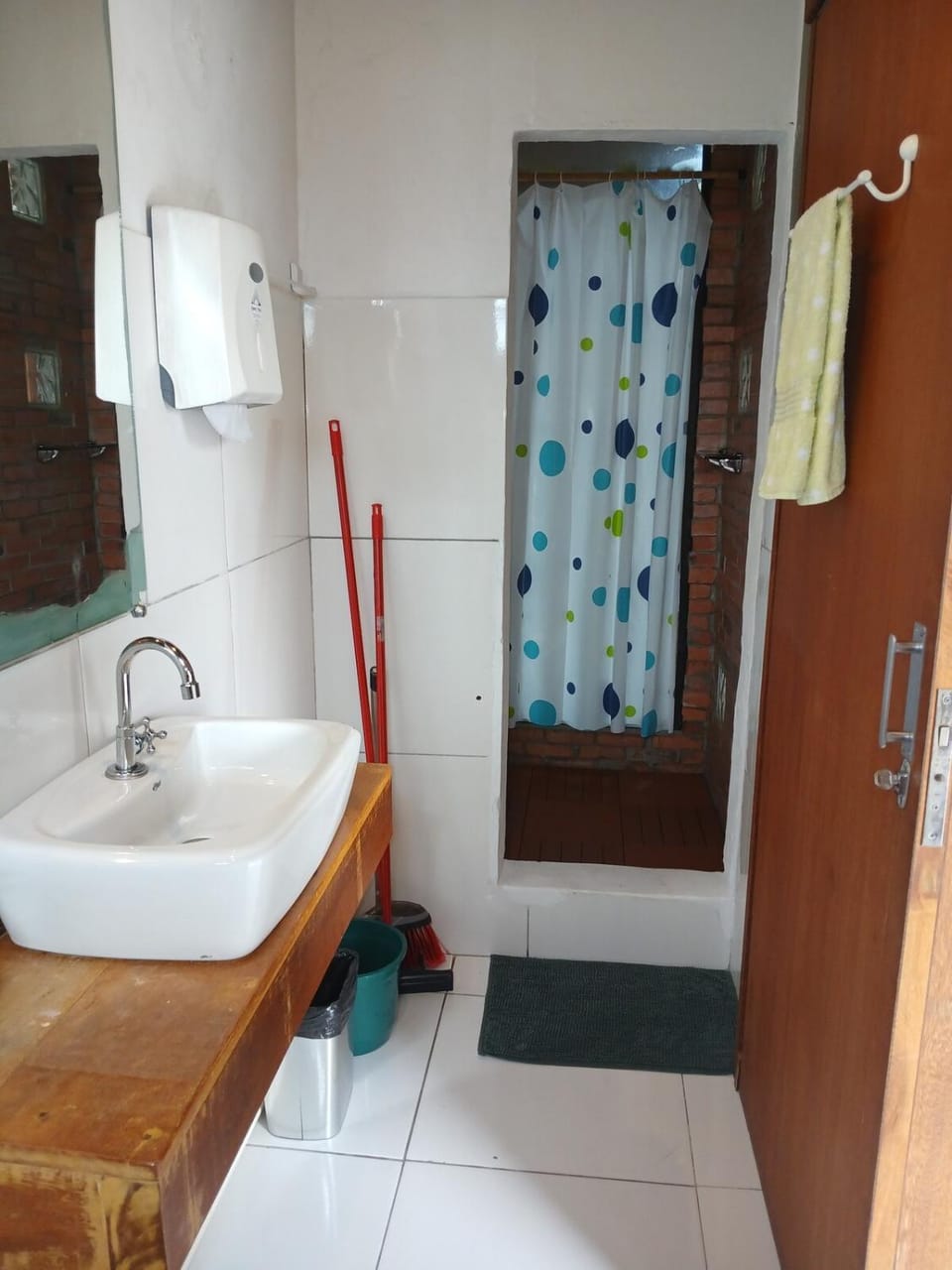 Roots Piçarras Loft 7-minute walk to the Central Beach House in Penha