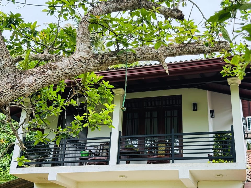 Property building, Balcony/Terrace