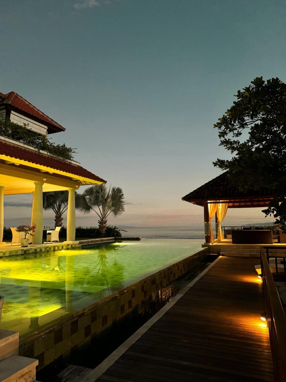 Property building, Night, Natural landscape, Pool view, Swimming pool, Swimming pool