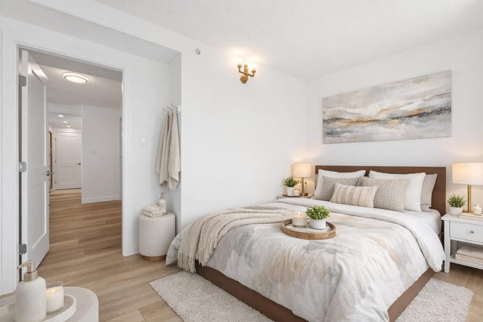 Designer 2BR Stay Steps from Rogers Arena Apartment in Vancouver