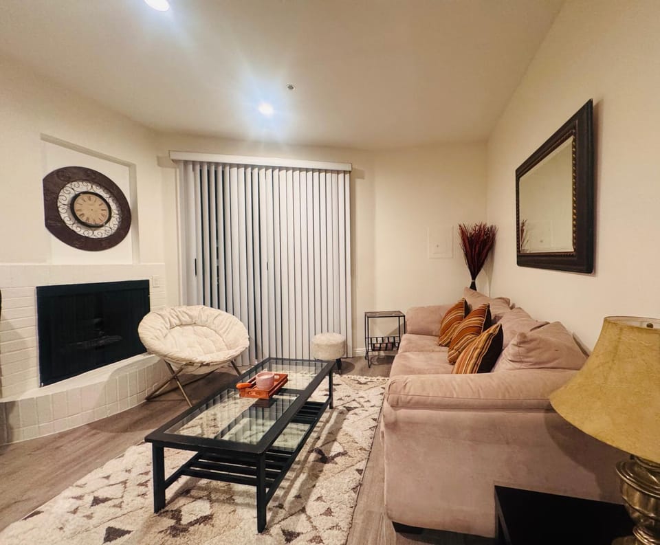 Lacma Amazing Studio Apartment Apartment in San Fernando Valley