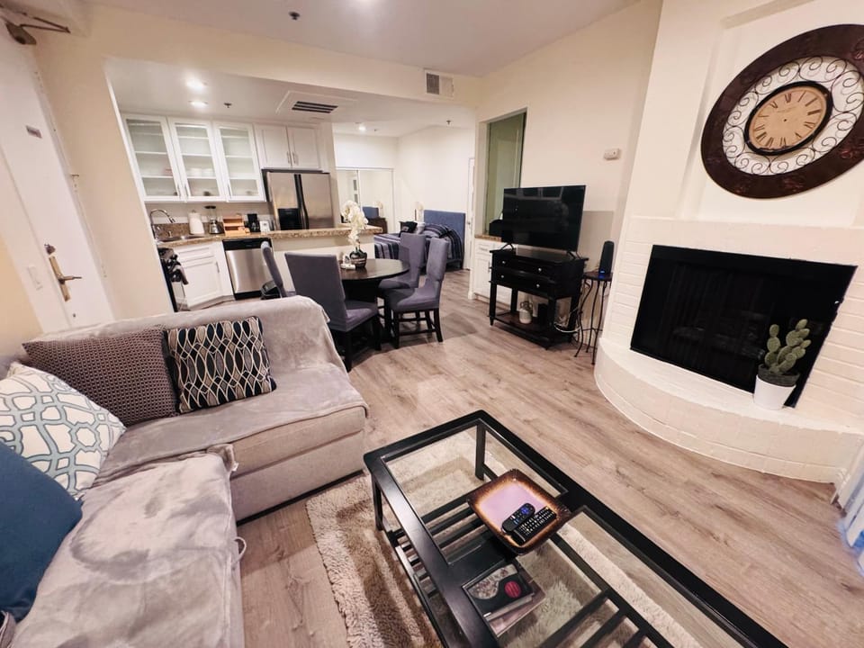 Lacma Amazing Studio Apartment Apartment in San Fernando Valley