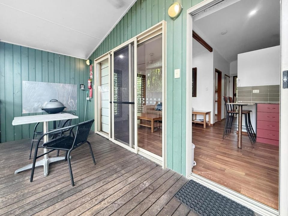 Possum - Cassawong Cottages House in Wongaling Beach