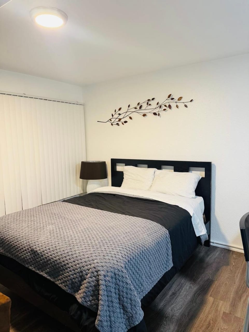 Larchmont studio apartment Apartment in San Fernando Valley