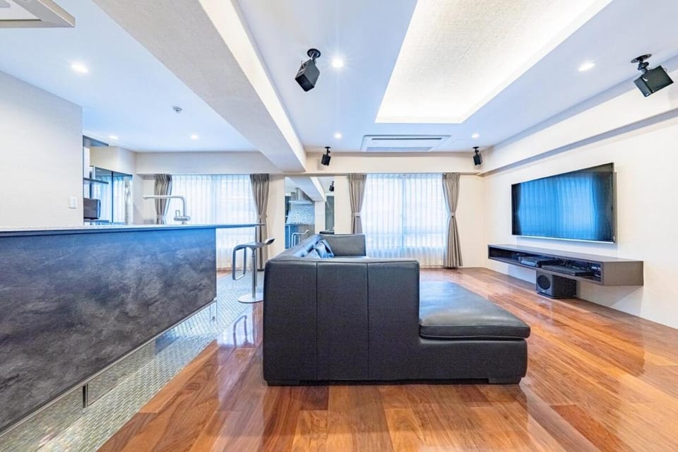 大きな寝室で快適な睡眠 1LDk ベッド2台 305号 Apartment in Osaka