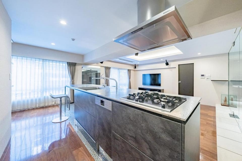 大きな寝室で快適な睡眠 1LDk ベッド2台 305号 Apartment in Osaka