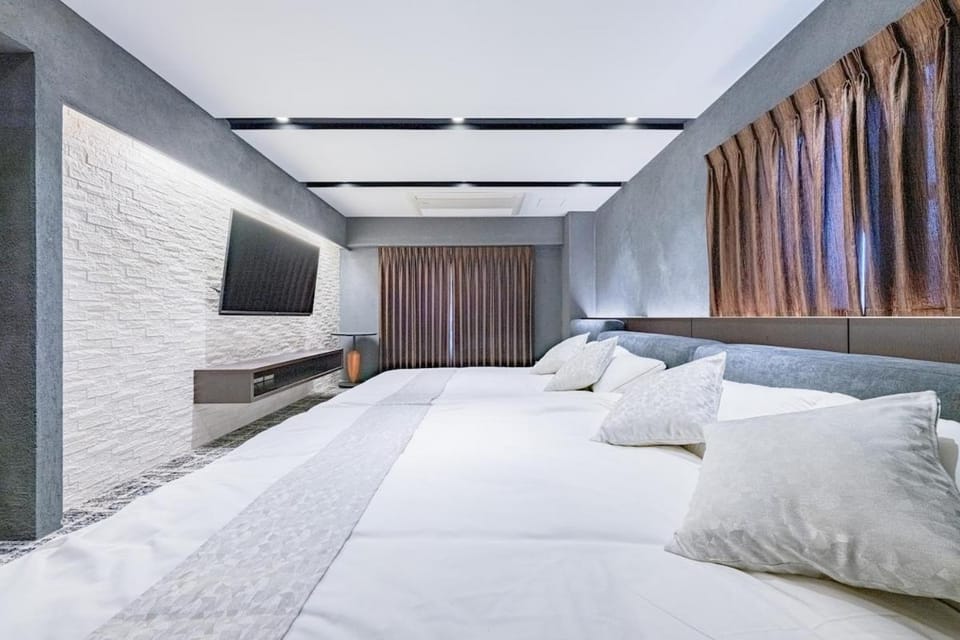 大きな寝室で快適な睡眠 1LDk ベッド2台 305号 Apartment in Osaka