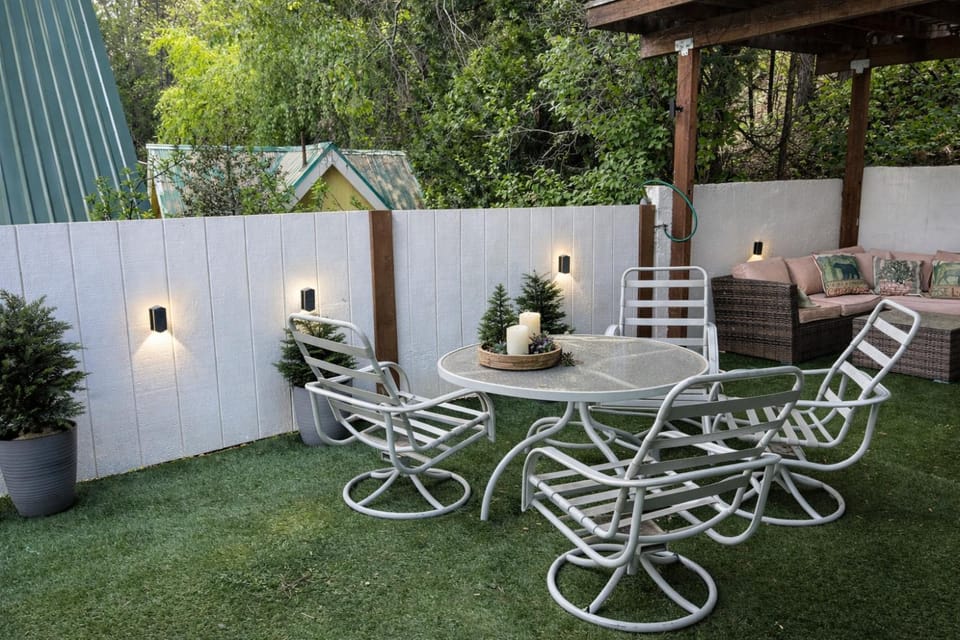 Patio, Garden view