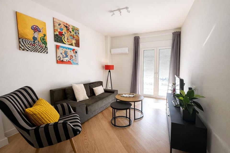 Living room, Seating area, air conditioner