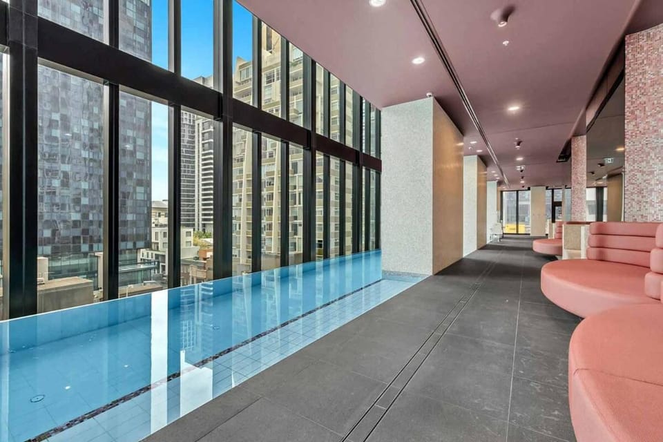 Lvl 44 Skyline Escape 2B1B with Incredible City Views Apartment in Melbourne