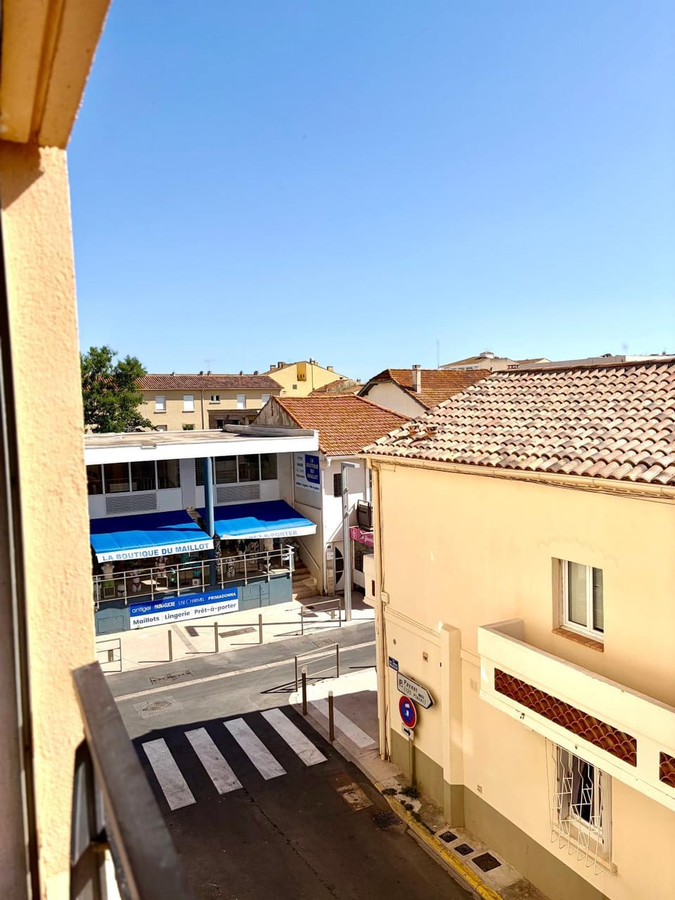 Studio avec balcon 100m de la mer et du port Apartment in Occitanie