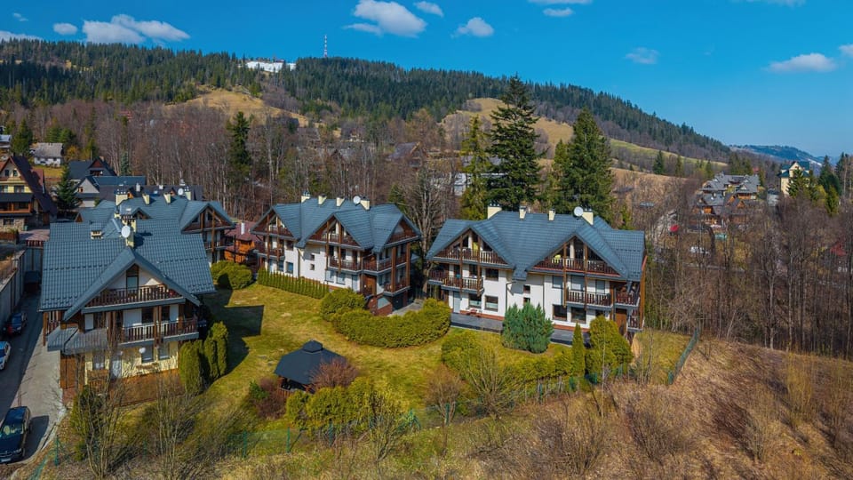 Property building, Bird's eye view