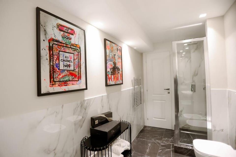 Shower, Toilet, Bathroom