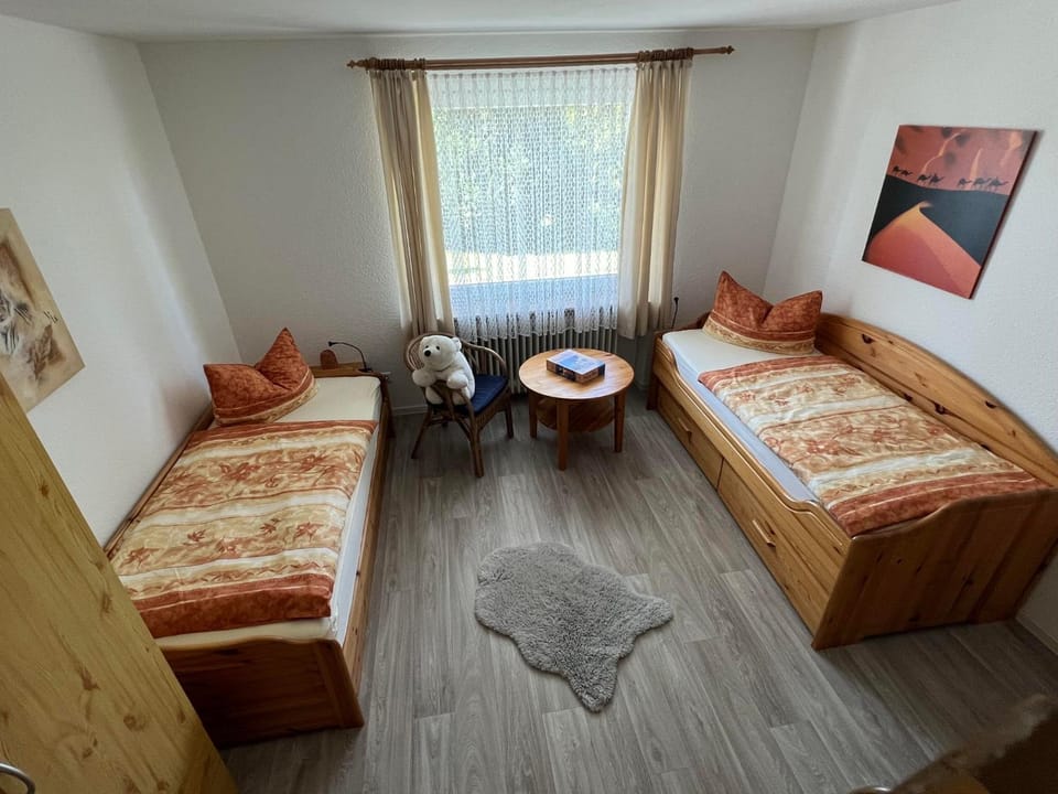 Bed, Photo of the whole room, Bedroom