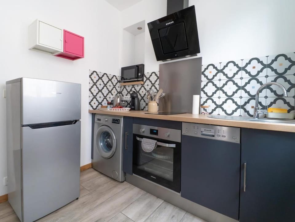 Studio lumineux au centre du Mourillon Apartment in Toulon