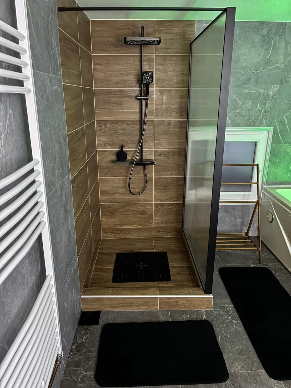 Shower, Bathroom