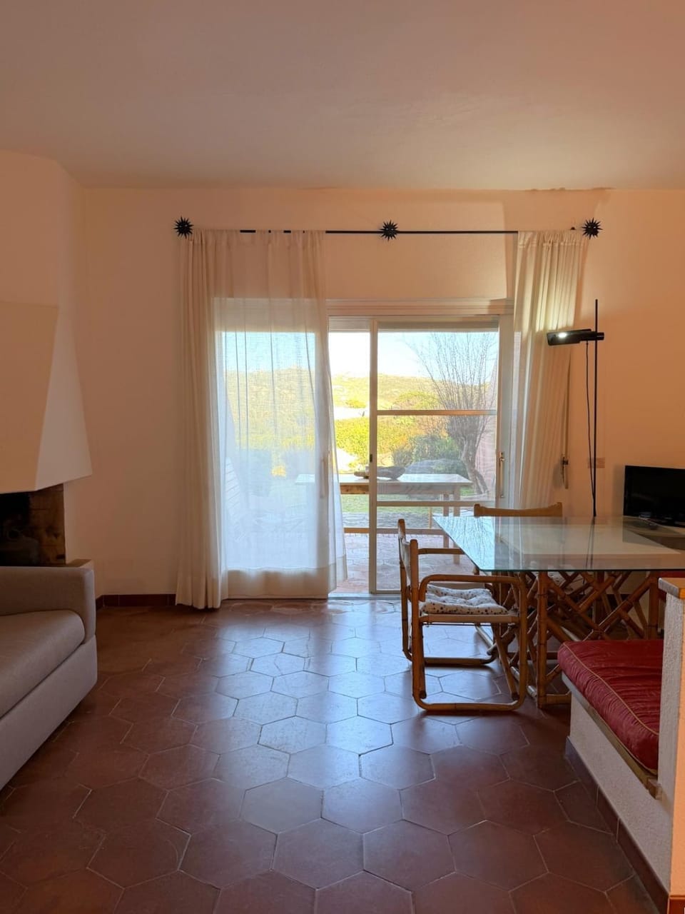 Seating area, Dining area