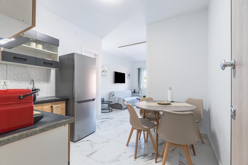 Kitchen or kitchenette, Living room