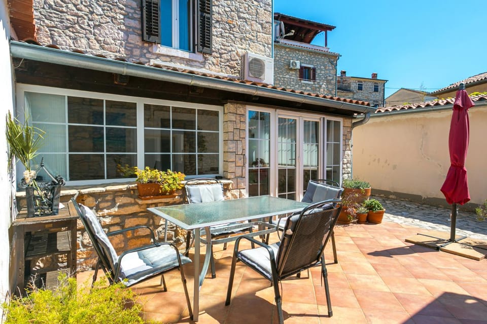 Patio, Balcony/Terrace