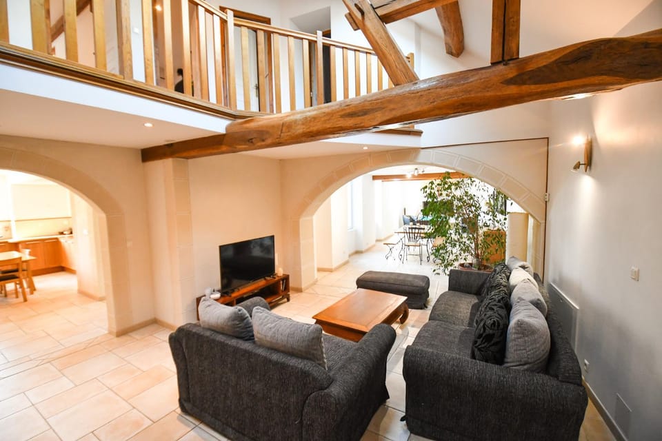 Communal lounge/ TV room, TV and multimedia, Living room, Evening entertainment
