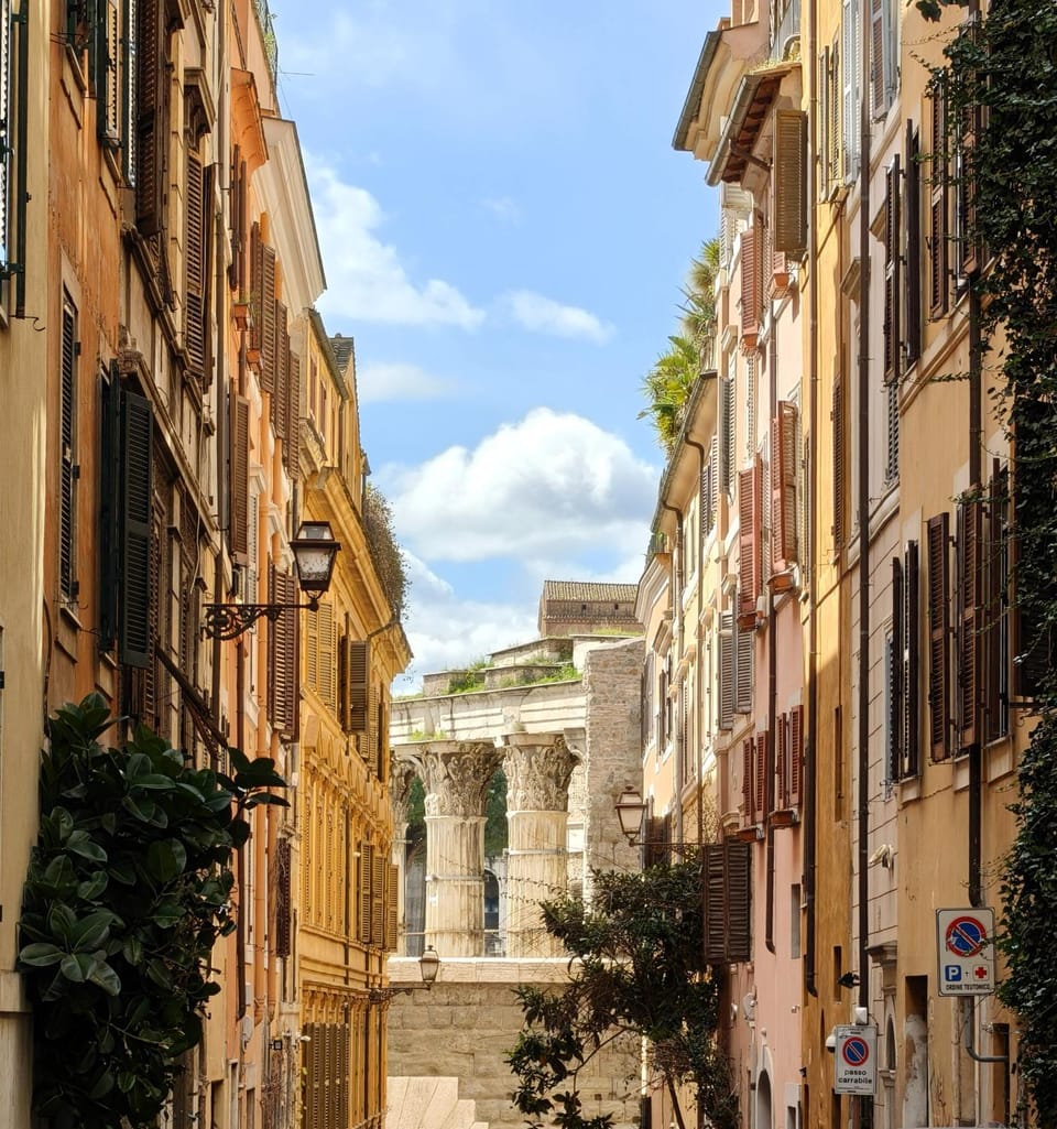 Colosseo Garden Lodge House in Rome