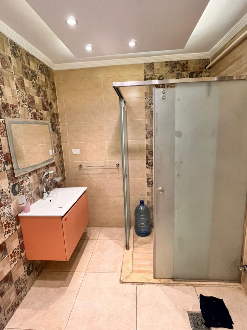 عمـارات الأمتـداد والتمـوين مكـرم عبيـد الرئيسـي أمـام سيتـي استـارز Apartment in Nasr City