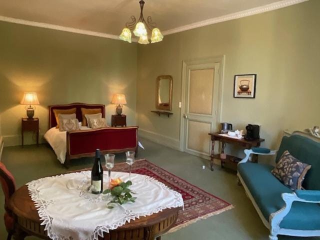 Manoir Tour Carree Bed and Breakfast in Loudun